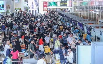 Gần 114.000 lượt khách qua sân bay Nội Bài trong ngày mùng 5 Tết