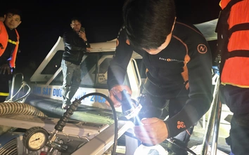 Xuyên đêm tìm kiếm 6 người mất tích trong vụ lật tàu trên hồ Thác Bà ở Lào Cai