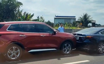 7 ô tô va chạm liên hoàn trên cao tốc Phan Thiết - Dầu Giây gây ùn tắc kéo dài