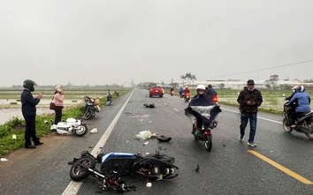 Hưng Yên: Ô tô va chạm xe máy điện, hai học sinh tử vong trên đường đến trường