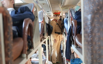 Hàng chục chủ xe, tài xế bị xử phạt tổng cộng hơn 2 tỷ đồng vì "nhồi nhét" khách dịp Tết