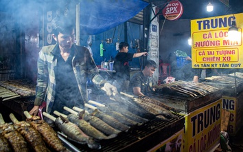 TP.HCM: “Thủ phủ” cá lóc nướng xuyên đêm đỏ lửa phục vụ ngày vía Thần Tài