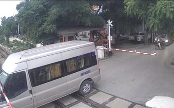 Hơn 200 vụ vượt ẩu qua đường sắt chỉ trong một năm: Hiểm họa rình rập từ sự chủ quan