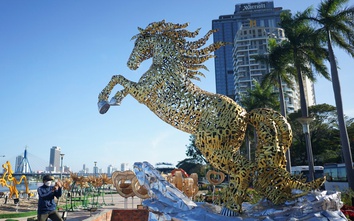 Đà Nẵng: Hai linh vật ngựa mang thông điệp hợp nhất và khát vọng vươn mình