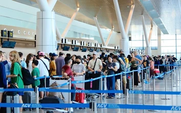 Sân bay Tân Sơn Nhất bước vào cao điểm Tết với hơn 1.000 chuyến bay trong ngày 10/2