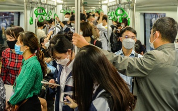 Hà Nội: Kéo dài giờ cao điểm Metro để giảm tải giờ tan tầm