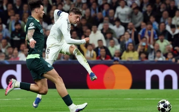 Valverde lập hat-trick, Real Madrid đè bẹp Man City