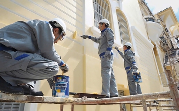 Để giữ màu sơn cho ngôi nhà bền đẹp