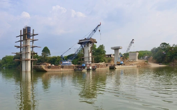 Đồng Nai: Tăng tốc thi công, phấn đấu hợp long, thông xe kỹ thuật cầu Hiếu Liêm dịp 30/4