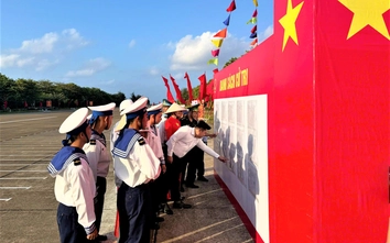 Tưng bừng Ngày hội non sông trên đảo Trường Sa