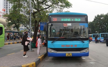 Giá dầu diesel tăng mạnh, Hà Nội kiến nghị đảm bảo nhiên liệu cho xe buýt