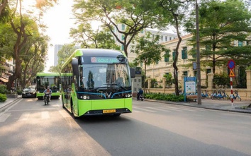 Hà Nội nâng cấp hệ thống xe buýt, đón đầu lộ trình hạn chế xe xăng