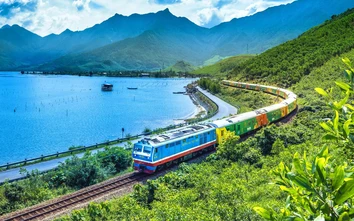 Đường sắt tăng 18 chuyến tàu phục vụ cao điểm lễ 30/4 - 1/5