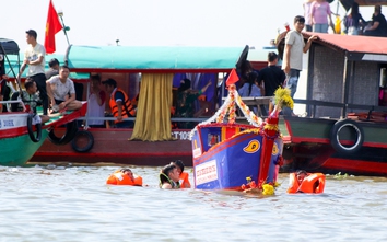 Cần Thơ: Đặc sắc lễ hội tống ôn hơn 100 năm ở Xóm Chài