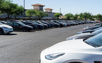 Mỹ đề xuất thu phí xe điện để bảo trì đường cao tốc