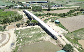 Đắk Lắk: Tiếp tục thi công hoàn thiện cầu hơn 30 tỷ đồng sau nhiều năm “đắp chiếu”