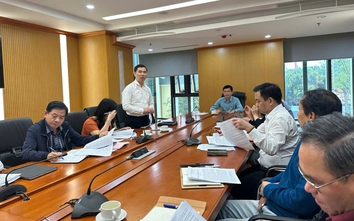 Bộ Xây dựng sẽ cùng Hà Nội giải quyết căn bản ùn tắc giao thông