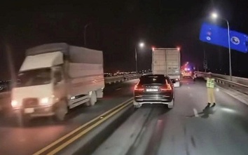 Bản tin TNGT 3/3: Người đàn ông đi xe đạp tử vong trên cầu Thăng Long lúc sáng sớm