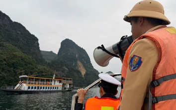 Xử phạt hàng chục trường hợp vi phạm giao thông đường thủy trên hồ Hòa Bình