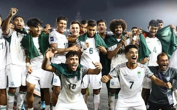 Bangladesh mang cầu thủ từng đá Ngoại hạng Anh đấu tuyển Việt Nam