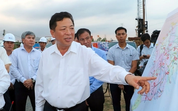 Bộ trưởng Trần Hồng Minh kiểm tra thi công hạng mục bổ sung cao tốc Mỹ Thuận - Cần Thơ