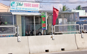 Báo động dân tháo tấm chống lóa trên QL1 qua Ninh Thuận