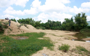 Bình Định: Dự án khu sinh thái không phép phá đê ngăn lũ