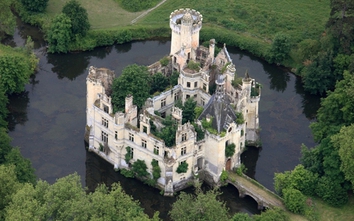 Hơn 8 nghìn người góp tiền “cứu” lâu đài cổ của Pháp