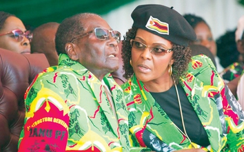 Cựu Tổng thống Zimbabwe và vợ ra nước ngoài sau binh biến