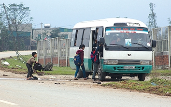 Vì sao xe “hết đát” vẫn đưa đón học sinh ở Hà Tĩnh?
