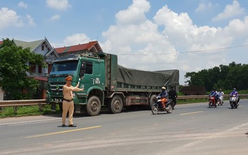 Bắc Giang ra quân "dẹp loạn" xe vi phạm kích thước thành thùng