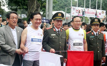 Hơn 1.000 người Việt Nam và Nhật Bản tham gia Giải chạy vì ATGT