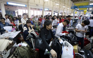TP.HCM xử lý “cò” chèo kéo khách ở sân bay Tân Sơn Nhất