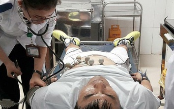 HLV Hữu Thắng nhập viện cấp cứu khi đang thi đấu