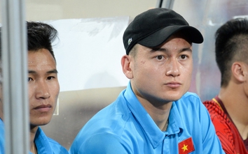 Ai đã “đẩy” Văn Lâm khỏi đội Olympic Việt Nam dự ASIAD 18?