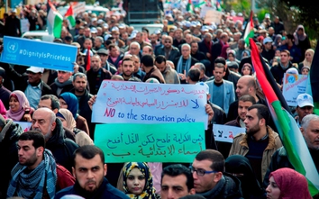Kỷ lục 13.000 nhân viên UNRWA biểu tình vì người Palestine