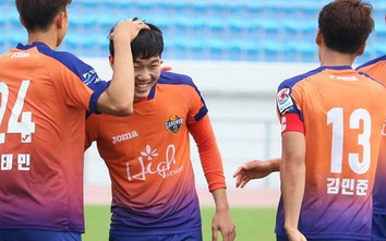 “Thần tài” Xuân Trường giúp Gangwon FC áp sát ngôi đầu K-League