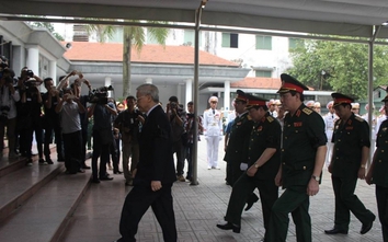 Video: Tổng Bí thư Nguyễn Phú Trọng viếng 9 quân nhân hy sinh