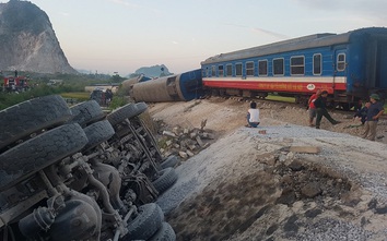 Lật tàu hỏa ở Thanh Hóa: Tạm giữ 2 gác chắn lấy lời khai
