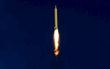 Iran tuyên bố đẩy nhanh chương trình tên lửa, không sợ Mỹ và EU