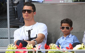 Ronaldo xác nhận đón con song sinh, bỏ trận tranh hạng 3 Confed Cup