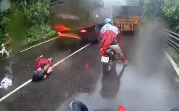 Video: Xe tải vượt ẩu đâm bất tỉnh người đi xe máy trên đèo