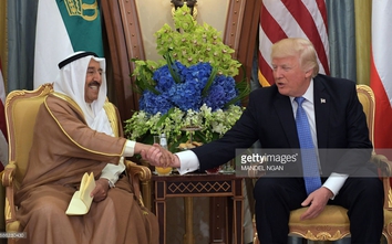 Ông Trump đề nghị làm trung gian hòa giải vụ khủng hoảng Qatar