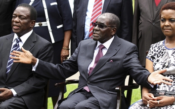 Cựu Phó Tổng thống Zimbabwe thúc giục Tổng thống Mugabe nhanh chóng từ chức