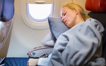 Cách xử lý một số triệu chứng mệt mỏi khi đi máy bay