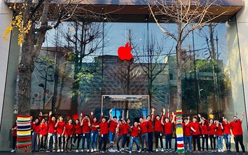 Hé lộ lý do Apple cho nhuộm đỏ logo quả táo tại Apple Store