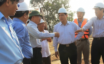 Thứ trưởng Nguyễn Ngọc Đông kiểm tra tiến độ thi công cầu An Hảo