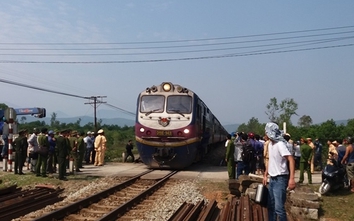 Chính thức thông tuyến đường sắt Bắc-Nam sau vụ lật tàu tại Huế
