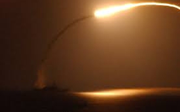 Video khu trục hạm USS Porter nã tên lửa vào căn cứ Syria