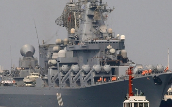 Video: Tuần dương hạm tên lửa Varyag của Nga đến Philippines
